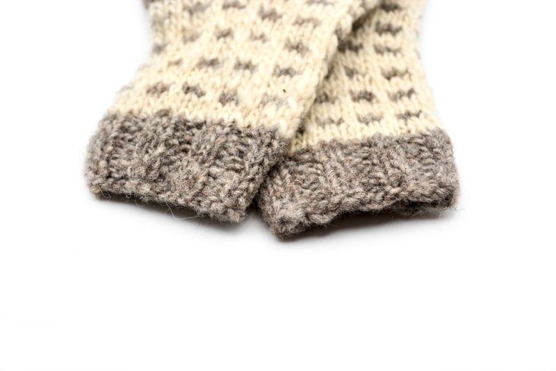 Par de calcetines niños en lana natural - Puntitos grises