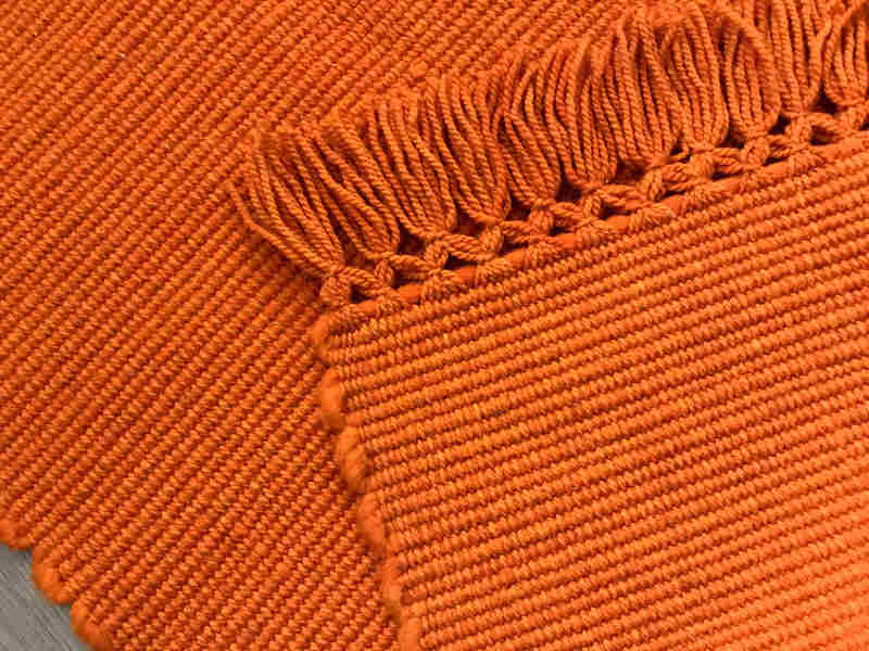 Alfombra naranja grande tejida a mano en lana 100% natural