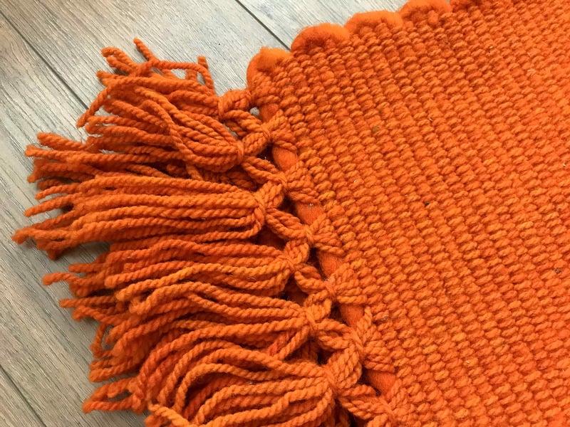 Alfombra naranja grande tejida a mano en lana 100% natural