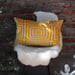 Cojín de terciopelo de Turquía  - cojin decorativo turco de terciopelo de seda amarillo.jpg
