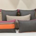 Set de 5 cojines decorativos en tela de exterior de calidad alta - set de cojines decorativos en tela de exterior de calidad alta tonos gris oscuro, naranjo, rosado y beige.JPG