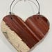 Corazones de madera - adorno para la pared corazon de madera reciclada decoracion café con blanco .JPG