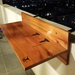 Mesa para baranda abatible - mesa de madera abatible para terrazas con hielera tapada.jpg