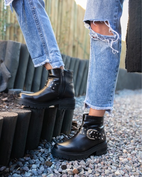 180568 Negro