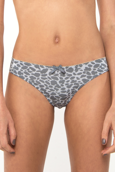 Colaless V15 N LEO