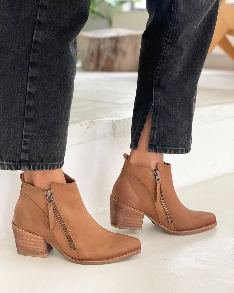 240672 Toffee