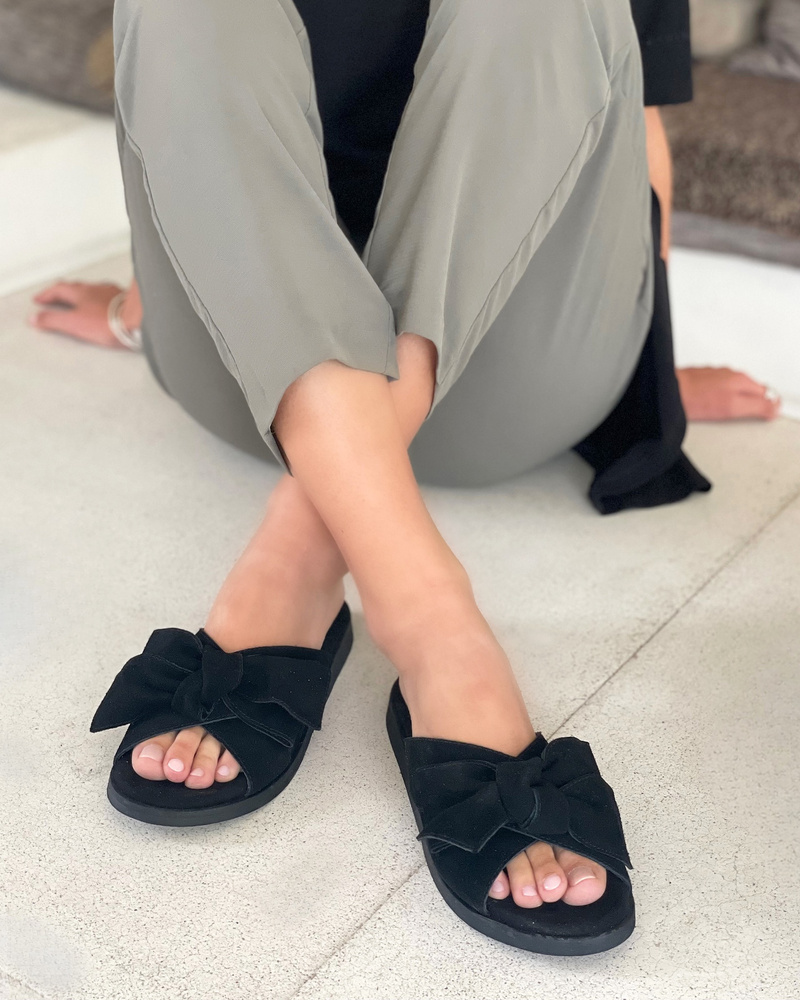 240254 Negro