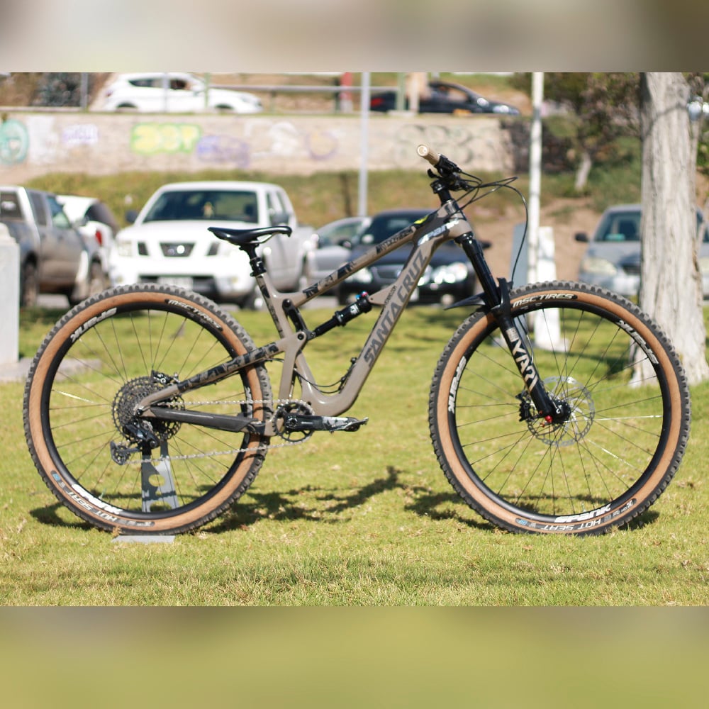 cajón Cenar Th Bicisport - Bicicleta MTB Santa Cruz Carbono Hightower 29 LT C 2020 (USADA)