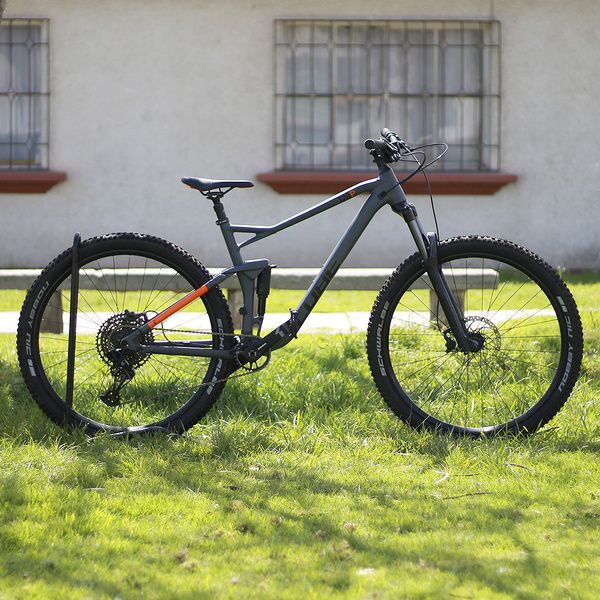 Bicicleta Trail Cube Stereo 120 Pro 2022  Grey N Orange (SEMINUEVA)
